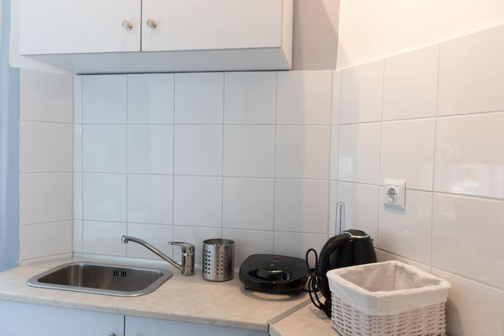 Όμορφο Στούντιο Στο Κέντρο Της Πόλης. Apartment Larissa Exterior foto
