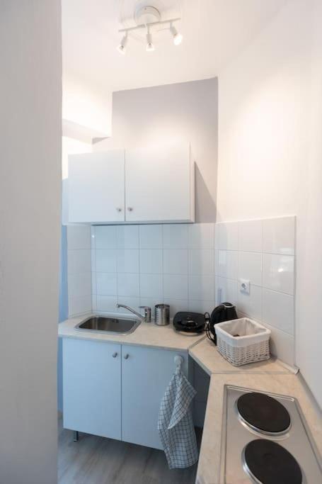 Όμορφο Στούντιο Στο Κέντρο Της Πόλης. Apartment Larissa Exterior foto